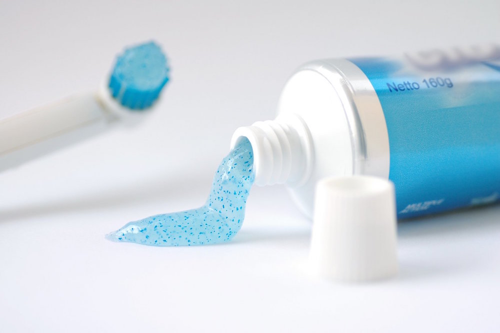 uses for toothpaste